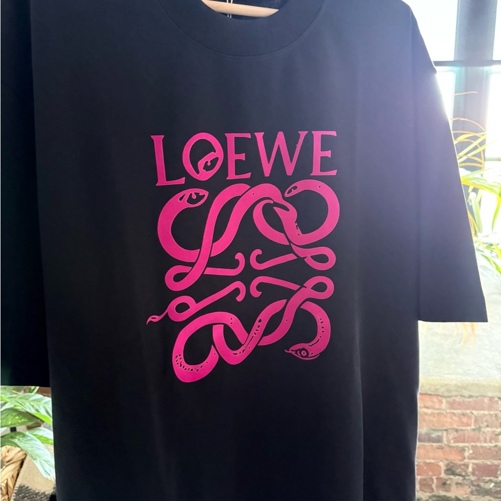 Loewe Black Tee with Vibrant Pink Graphic Heavy Material